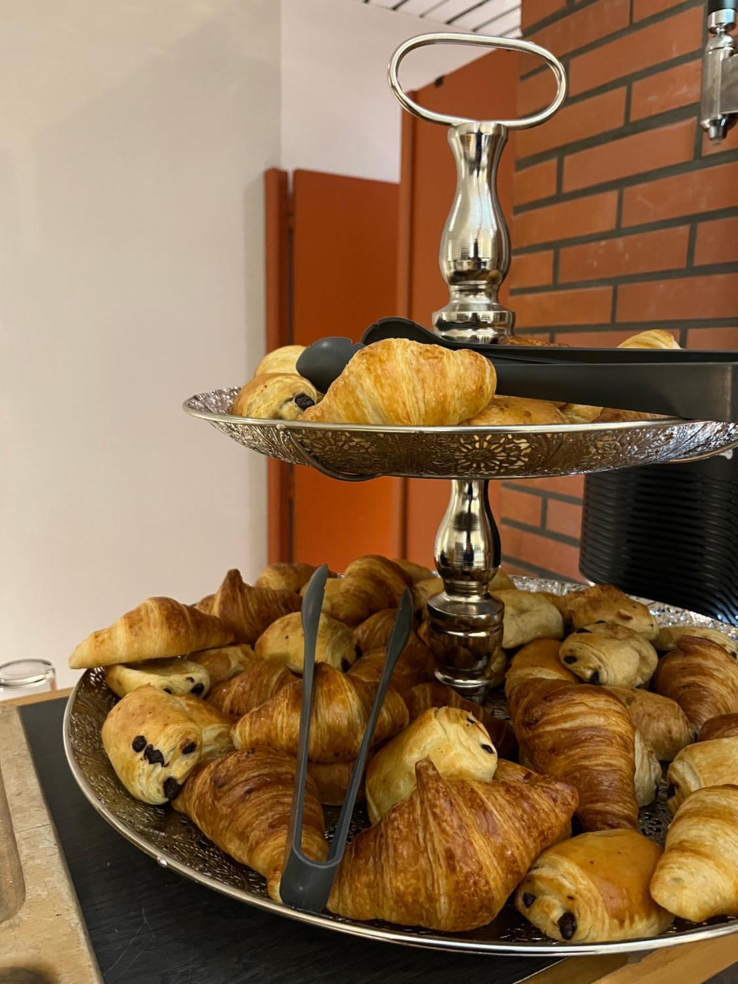 Hotel La Petite Auberge Chambretaud Екстериор снимка