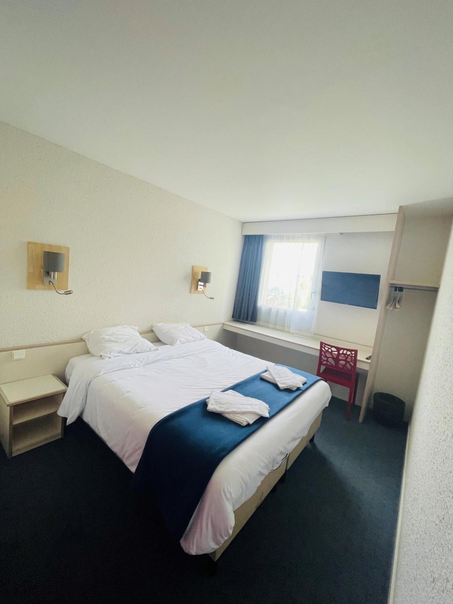 Hotel La Petite Auberge Chambretaud Екстериор снимка