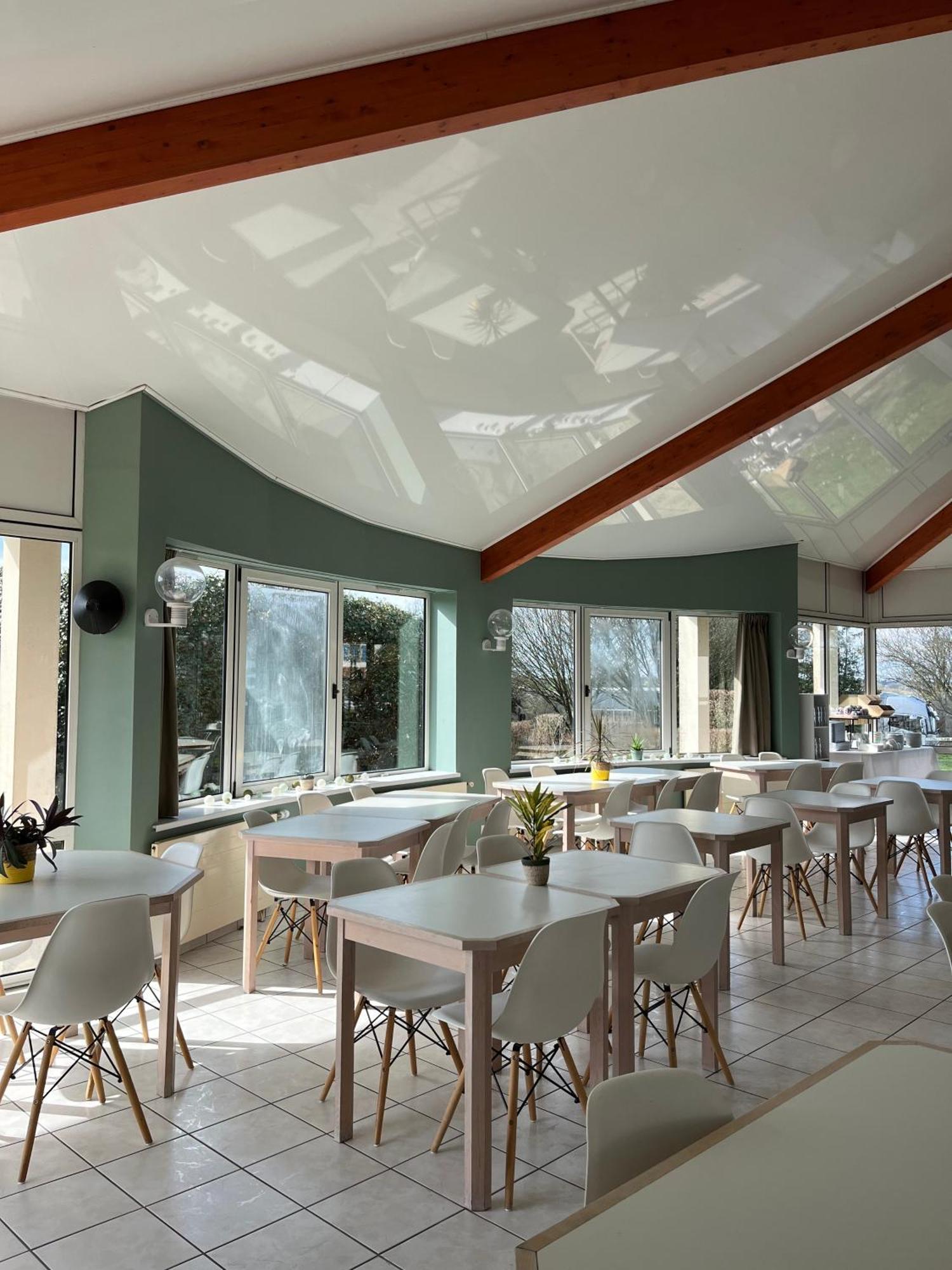 Hotel La Petite Auberge Chambretaud Екстериор снимка